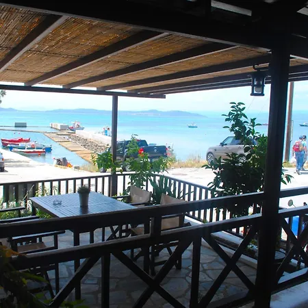 Pension Antonakis Ouranoupolis Greece Εξωτερικό φωτογραφία