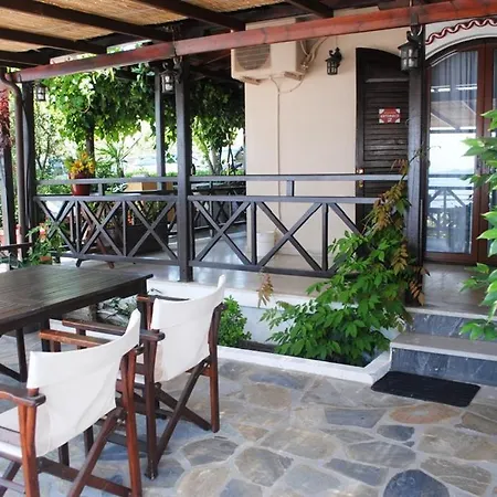 Pension Antonakis Ouranoupolis Greece Εξωτερικό φωτογραφία
