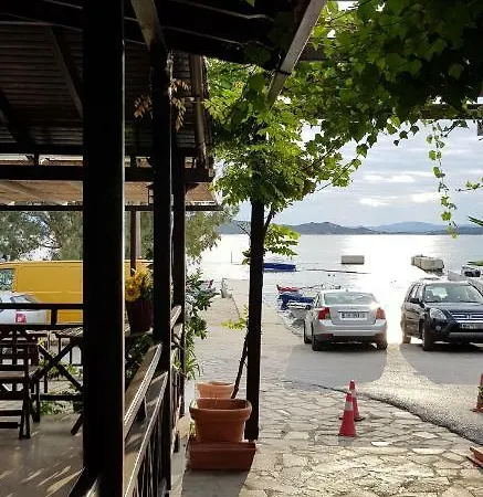 Pension Antonakis Ouranoupolis Greece Εξωτερικό φωτογραφία