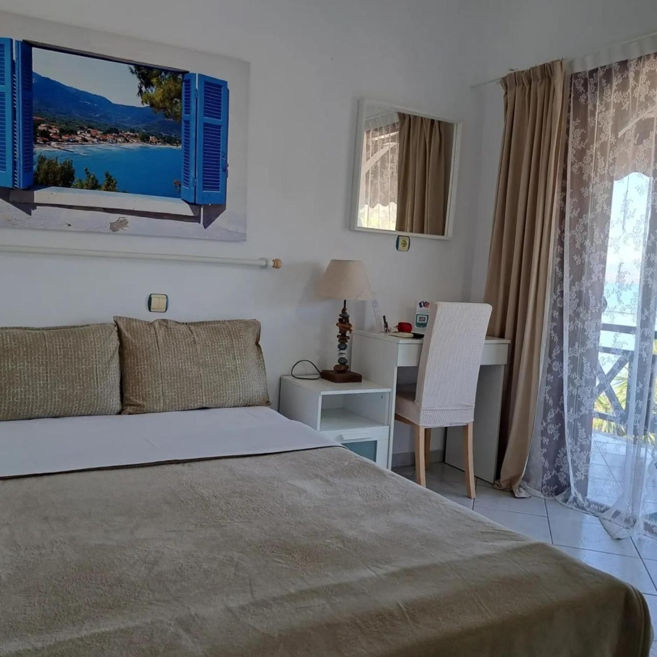 Antonakis Ouranoupolis Greece Guest house Ouranoupoli