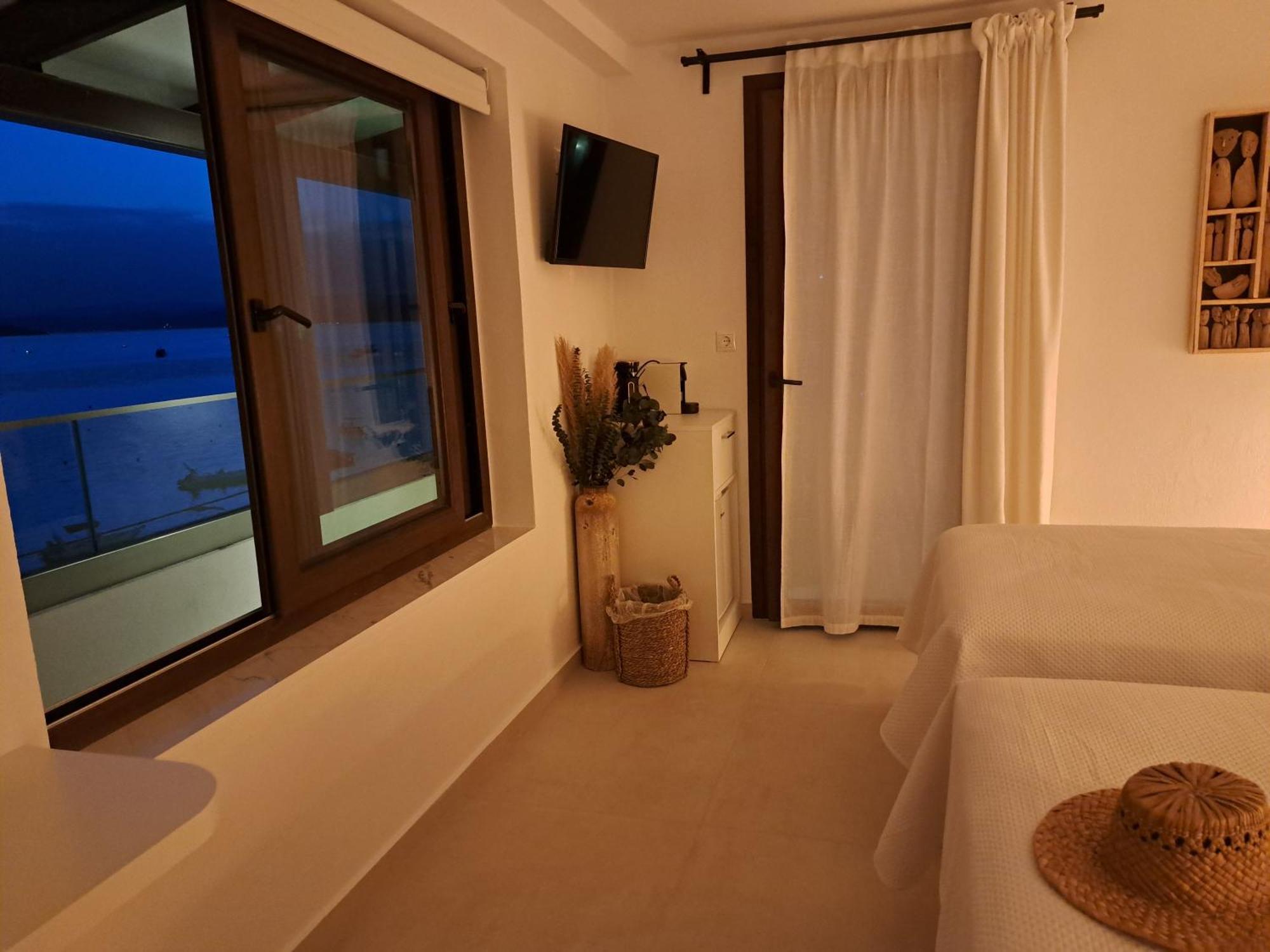 Antonakis Ouranoupolis Greece Guest house Ouranoupoli